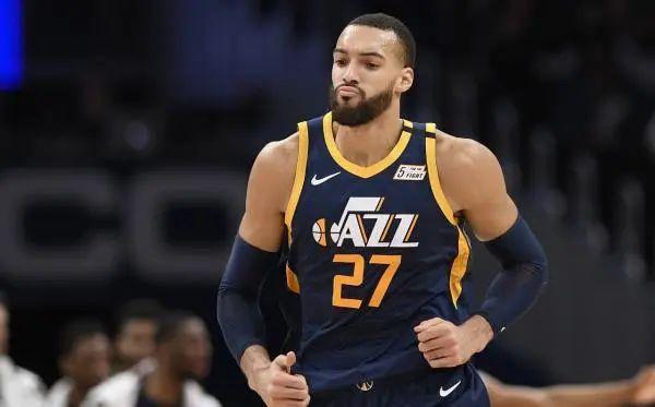 NBA传奇球星组织慈善比赛，为新冠疫情疫情筹款的简单介绍