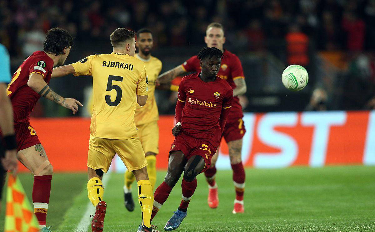 热刺客场惨败，遭遇连败危机的简单介绍