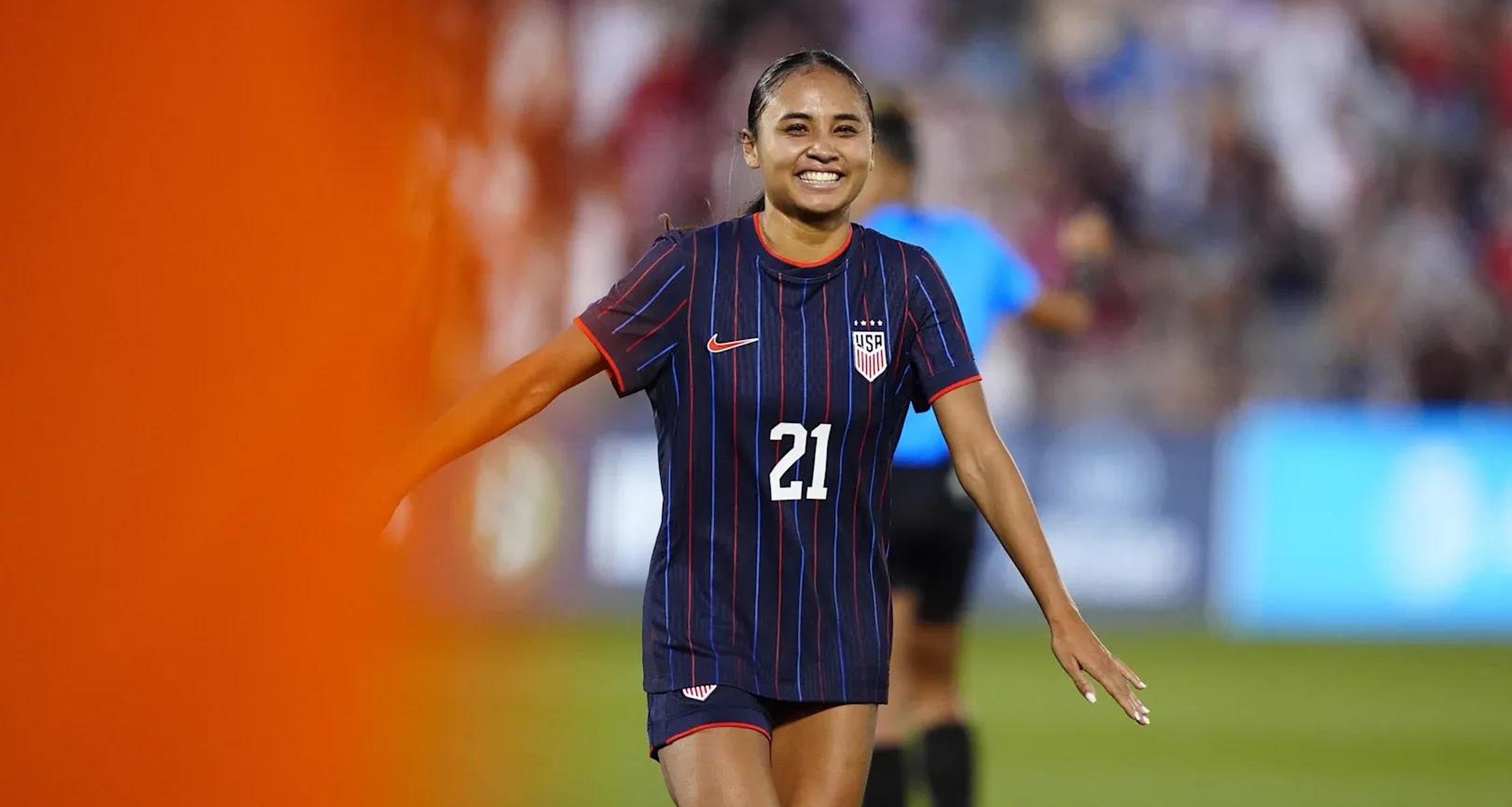 加拿大女足团结一心组织严密战术灵活的简单介绍