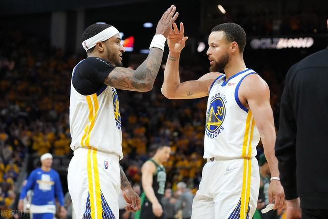 勇士轻取黄蜂，格林三双表现