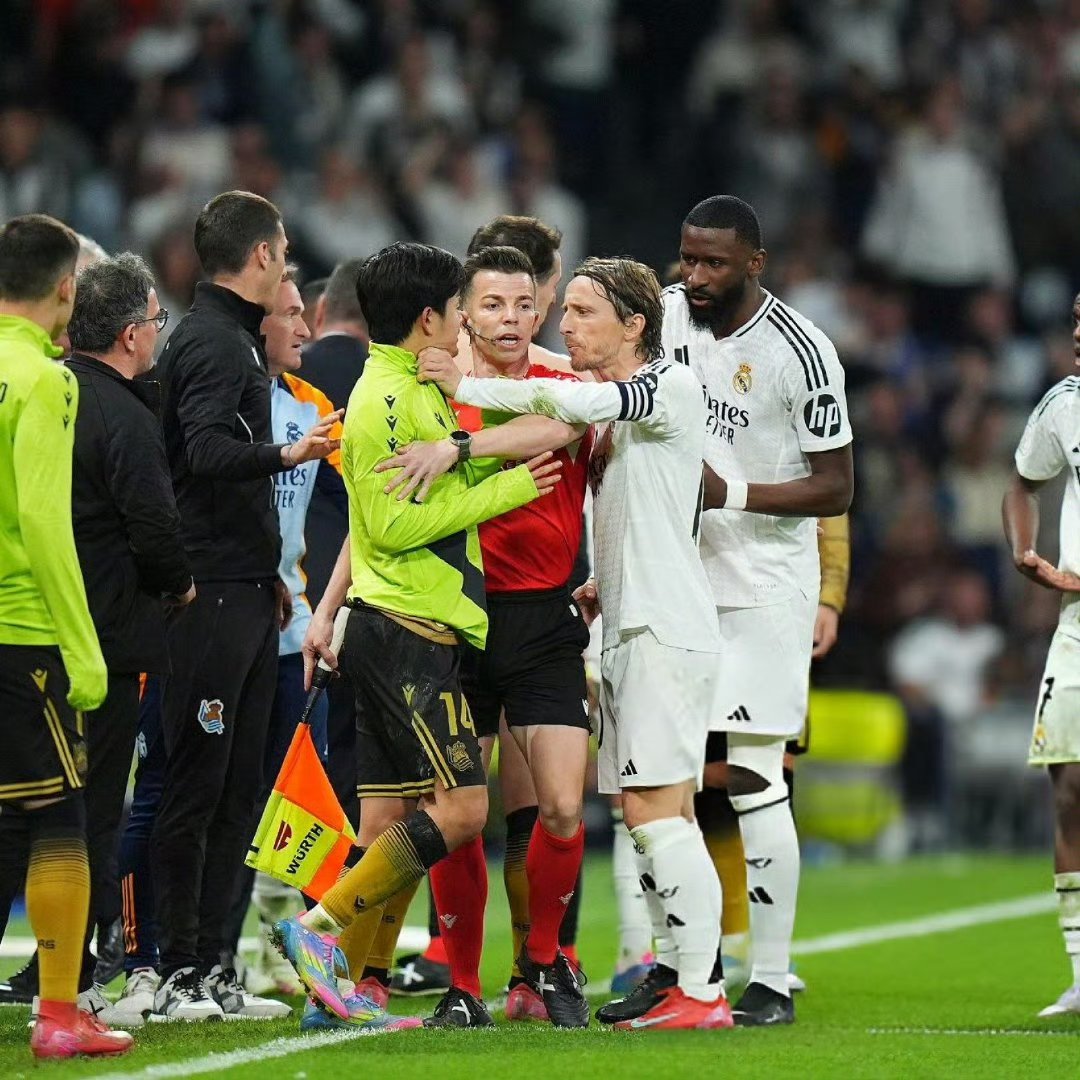 马德里竞技遭遇不利，能否逆转关键战局